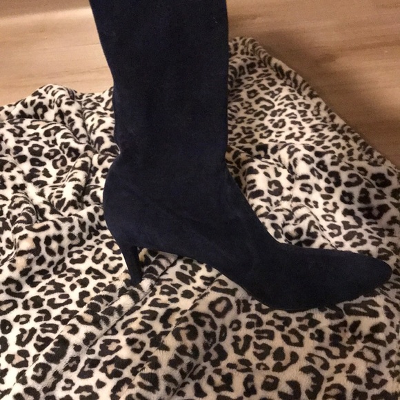 Stuart Weitzman Lapis colored suede boots - Picture 1 of 3